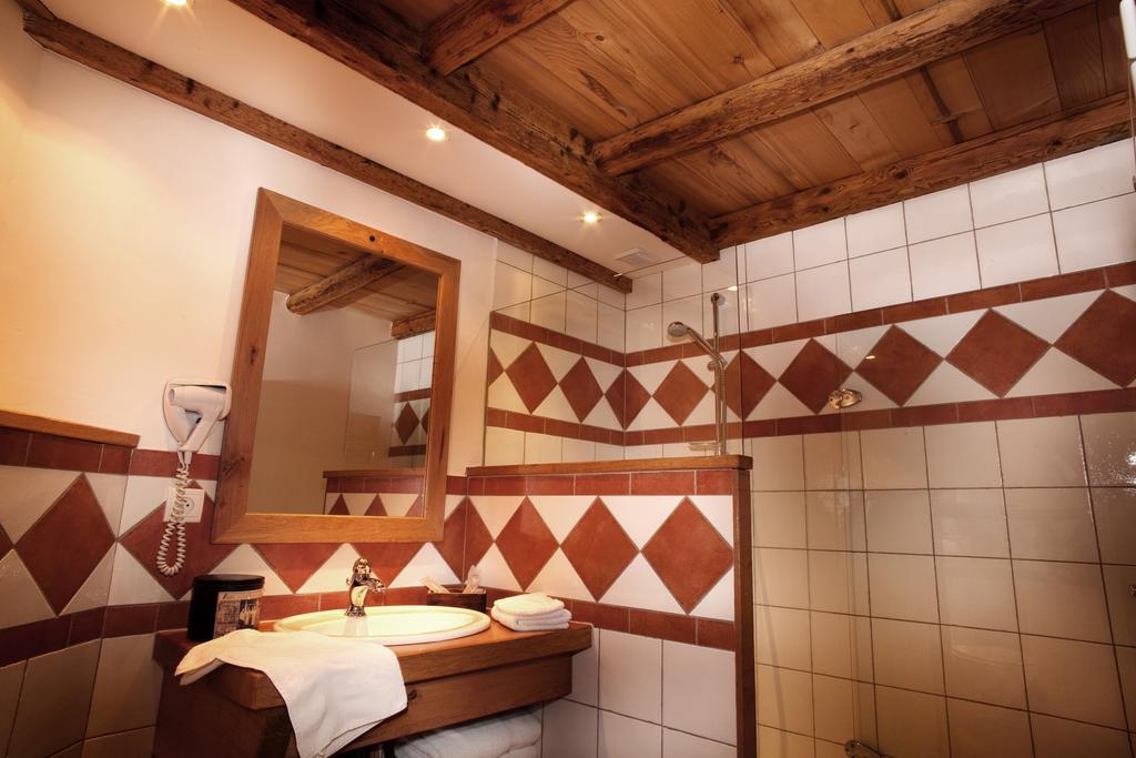 Auberge Du Moulin De Lere Vailly Exterior foto